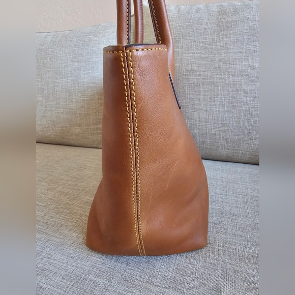 Dooney & Bourke Small Russel Bag, Florentine Leather. - Picture 7 of 14